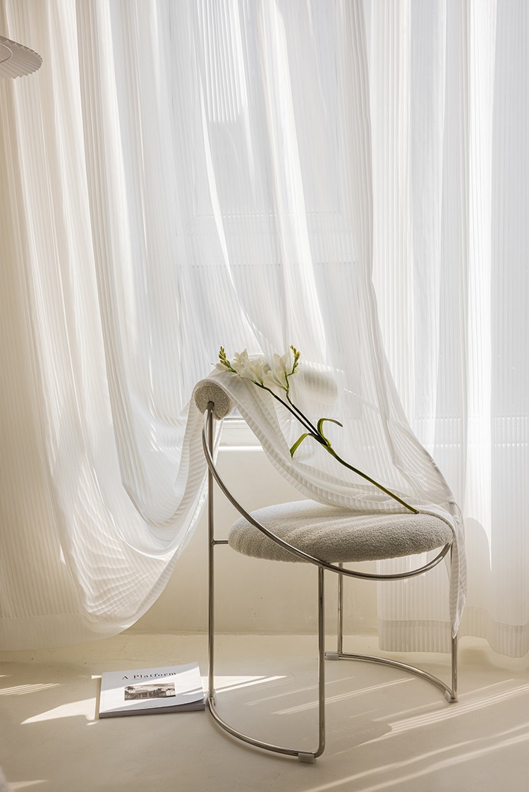Home Office Ye - Vertikale Jalousien, weiße Fantasievorhänge, Wohnzimmer, Schlafzimmer,